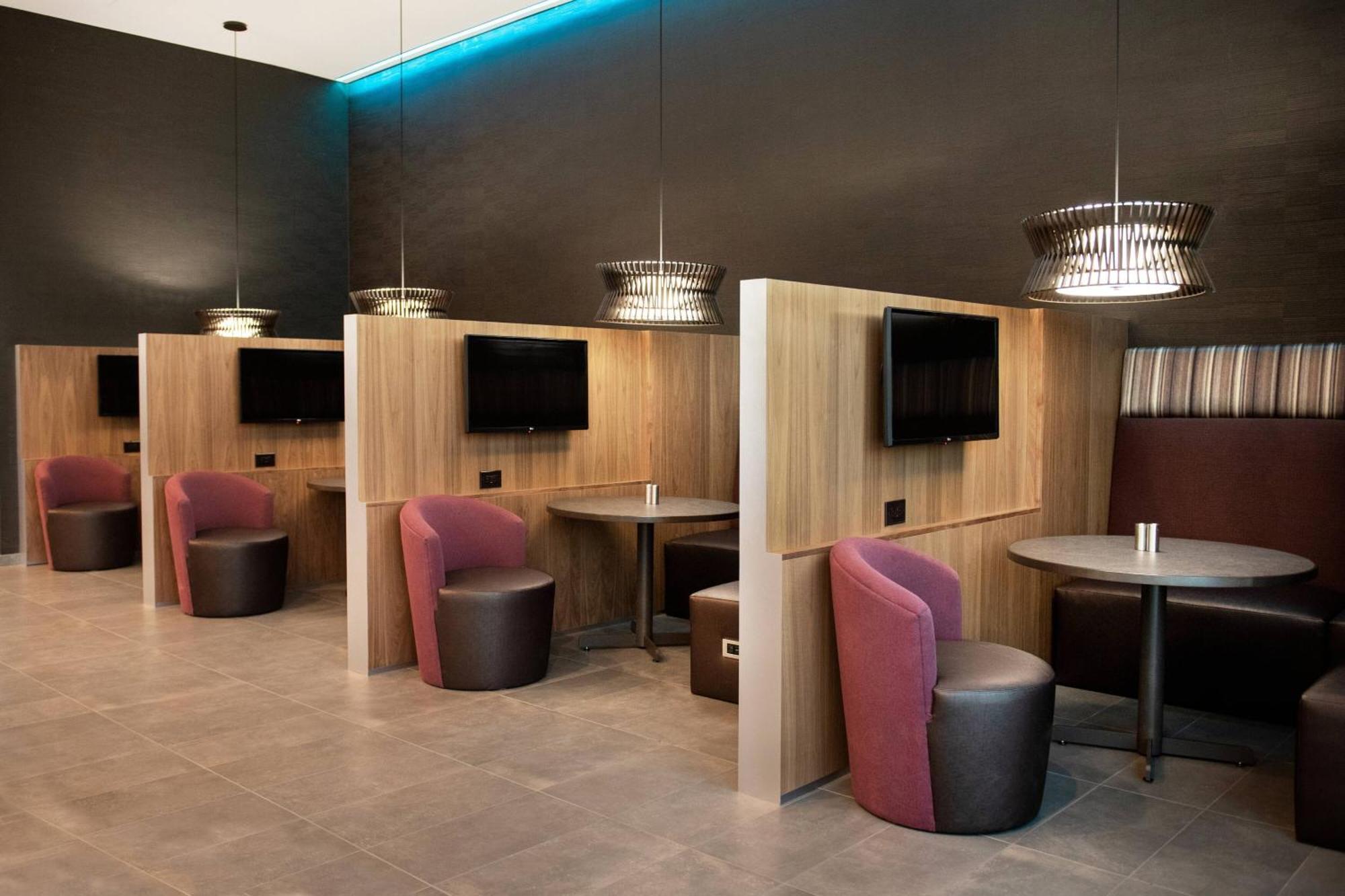 Courtyard By Marriott Mesa At Wrigleyville West Exteriör bild