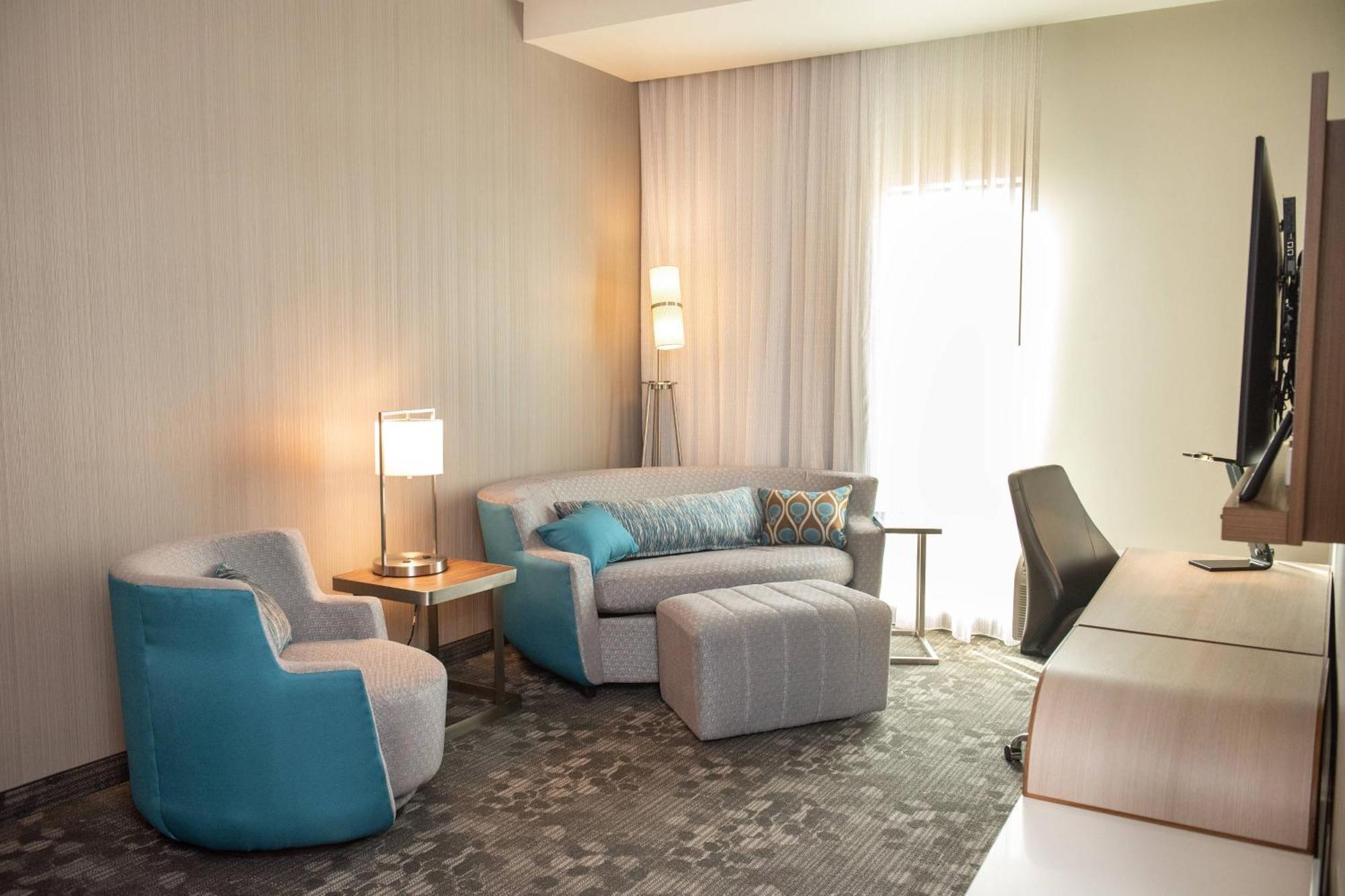 Courtyard By Marriott Mesa At Wrigleyville West Exteriör bild