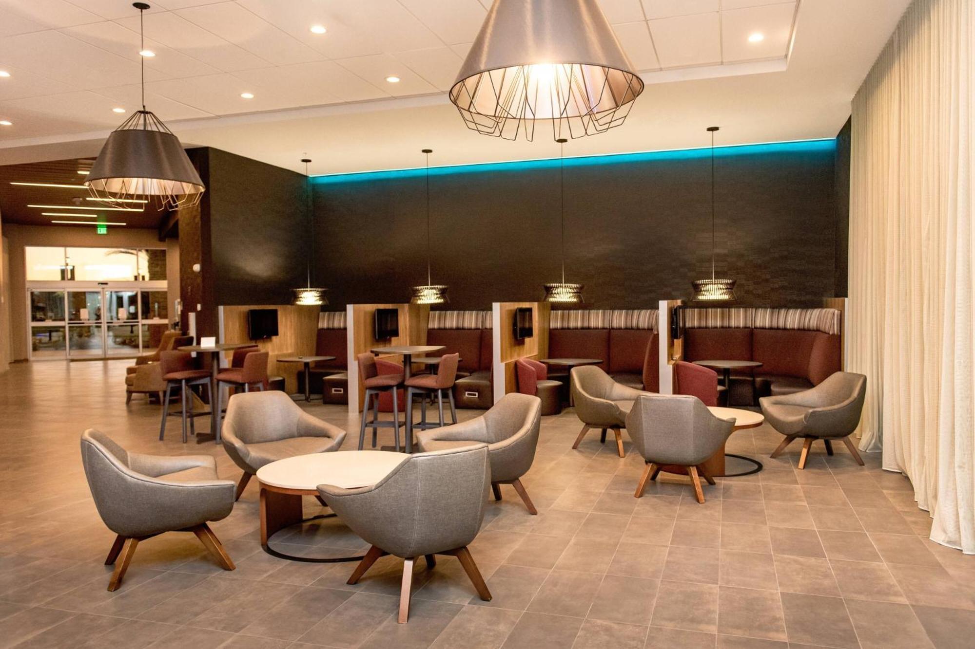 Courtyard By Marriott Mesa At Wrigleyville West Exteriör bild