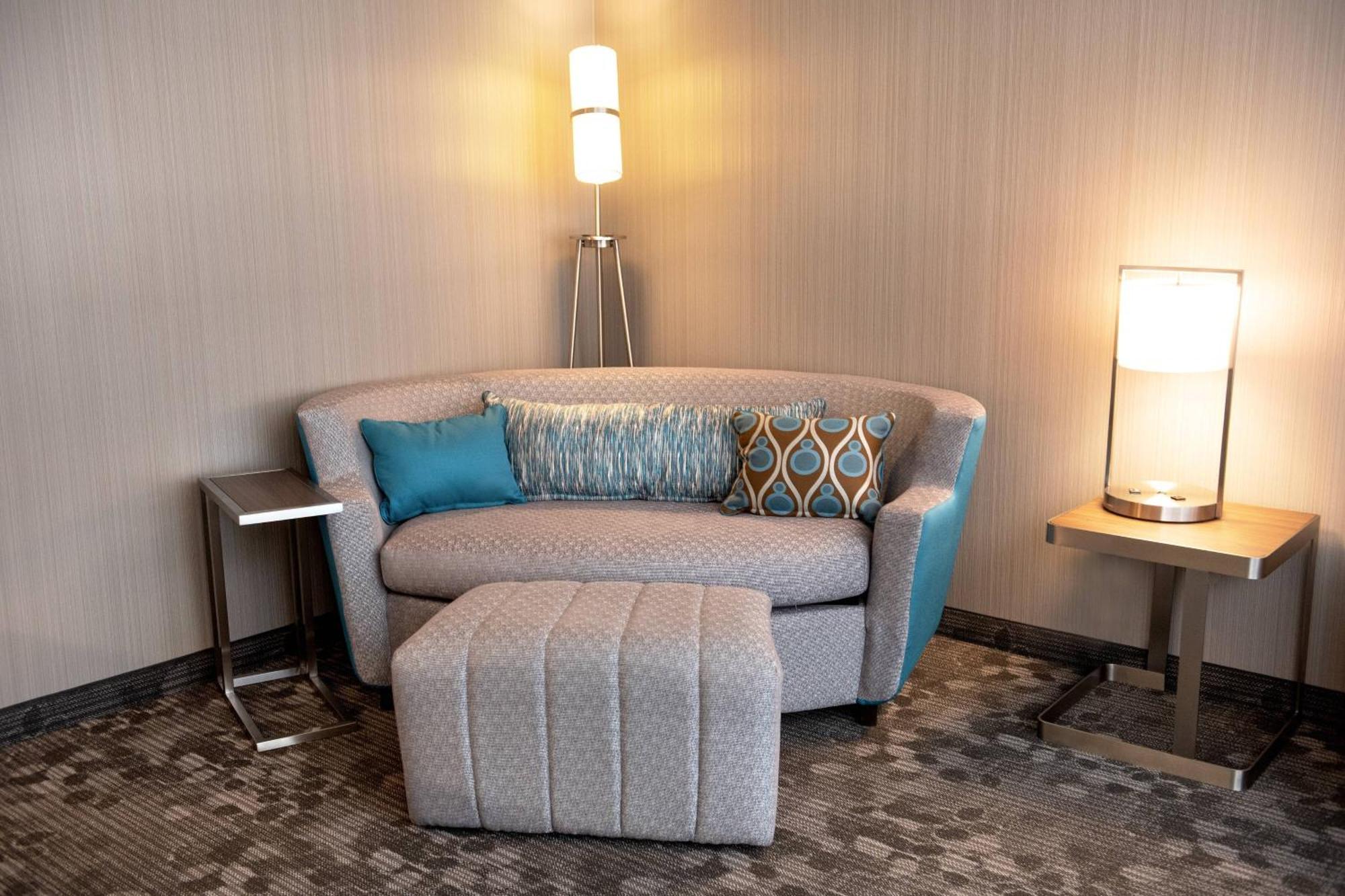 Courtyard By Marriott Mesa At Wrigleyville West Exteriör bild